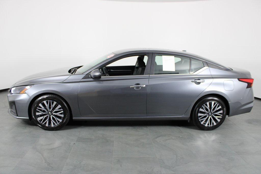 used 2023 Nissan Altima car, priced at $17,987