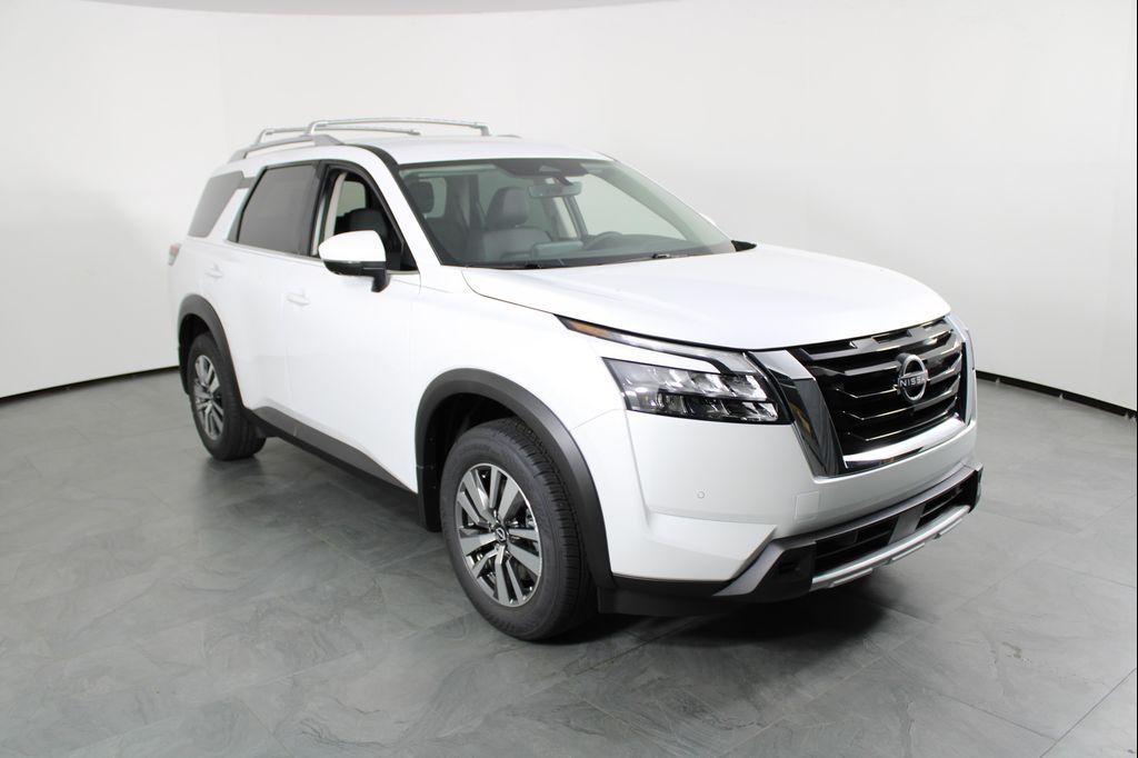 new 2025 Nissan Pathfinder car, priced at $35,434