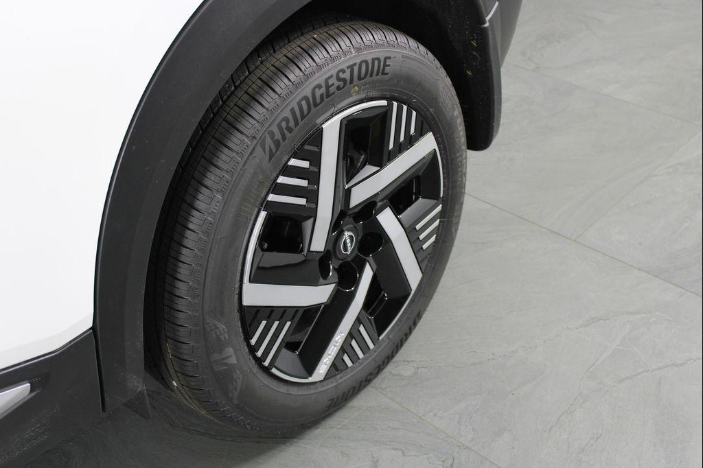 new 2026 Nissan Kicks car, priced at $24,082