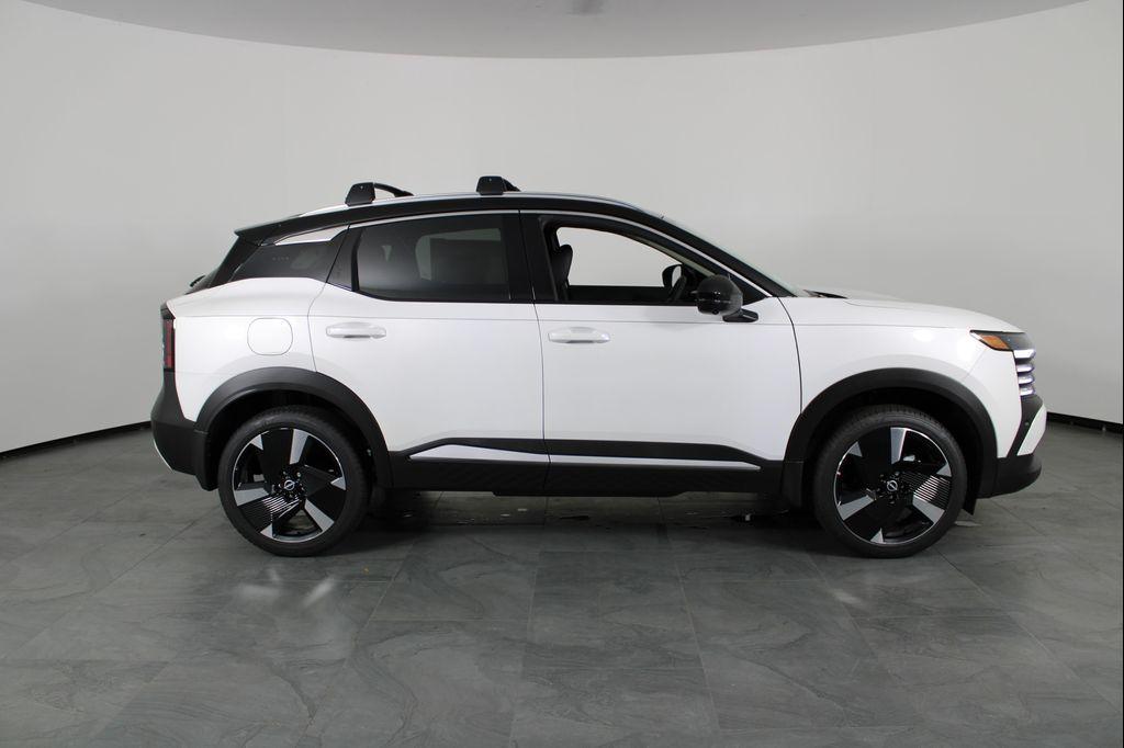 new 2025 Nissan Kicks car, priced at $25,952