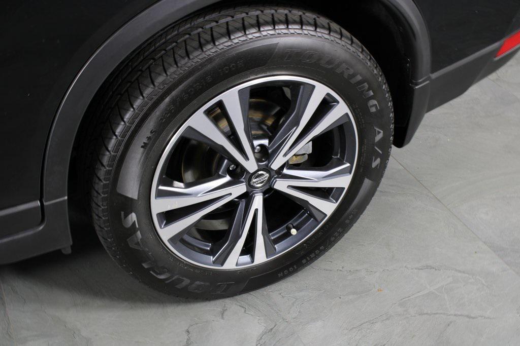 used 2020 Nissan Rogue car, priced at $15,957