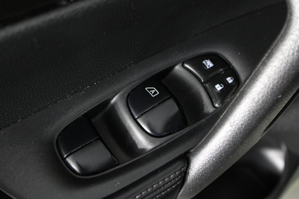 used 2019 Nissan Rogue car, priced at $13,513