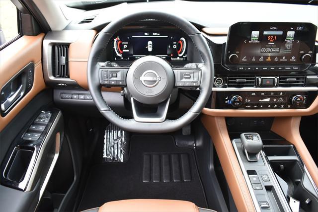 new 2025 Nissan Pathfinder car, priced at $45,542