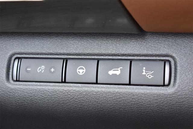 new 2025 Nissan Pathfinder car, priced at $45,542