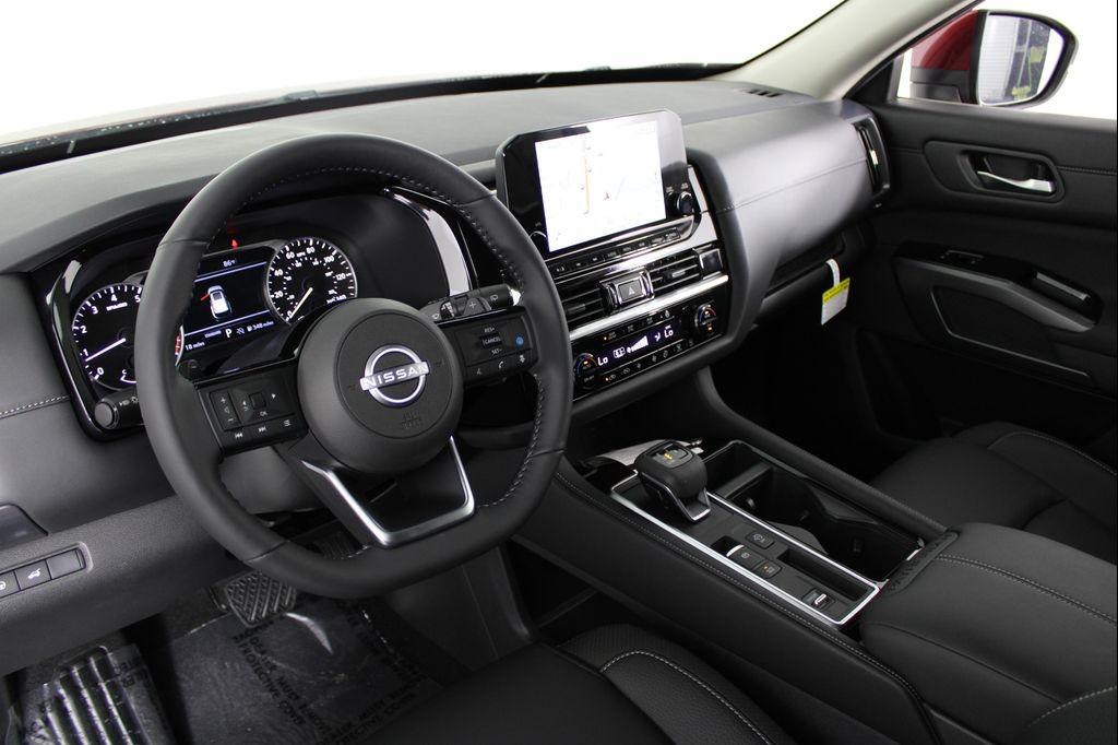 new 2025 Nissan Pathfinder car, priced at $34,989