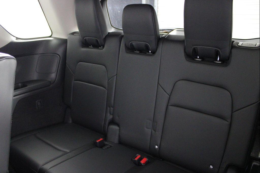 new 2025 Nissan Pathfinder car, priced at $34,989