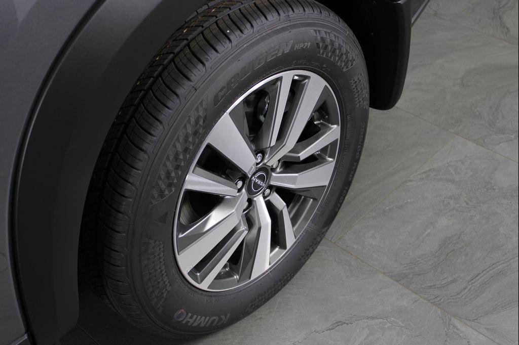 new 2025 Nissan Pathfinder car, priced at $34,989