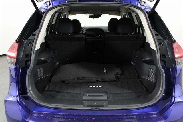 used 2019 Nissan Rogue car, priced at $19,987