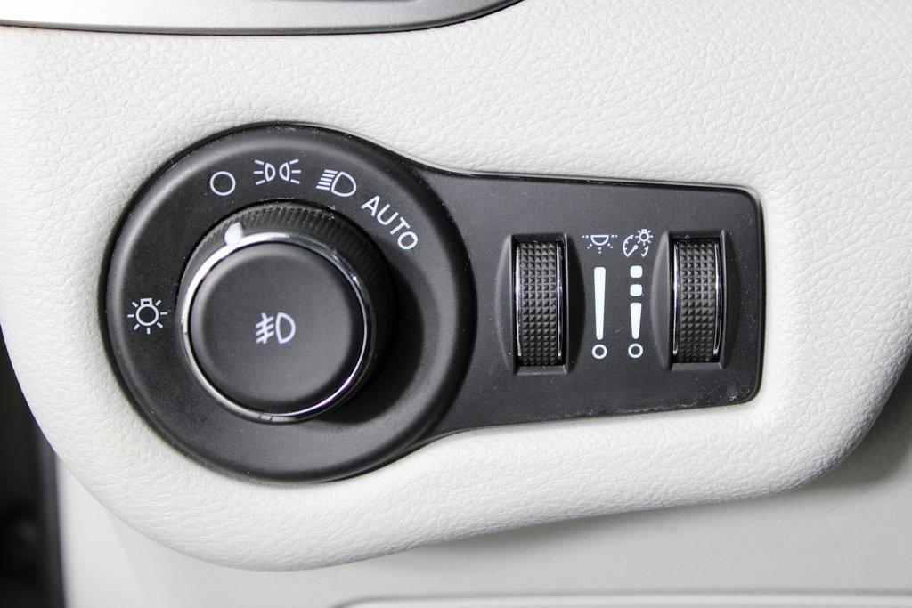 used 2021 Jeep Cherokee car, priced at $17,854