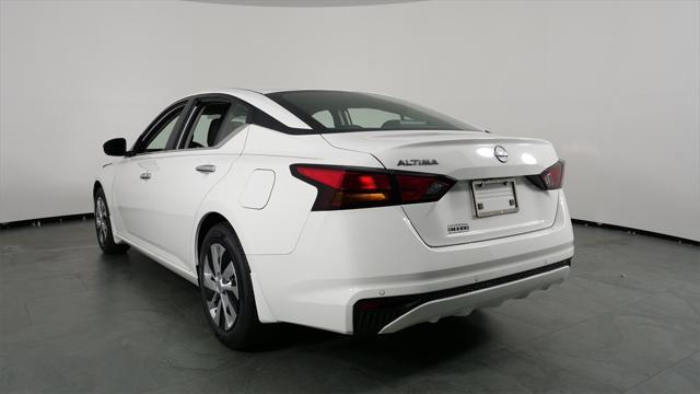 new 2025 Nissan Altima car, priced at $26,904