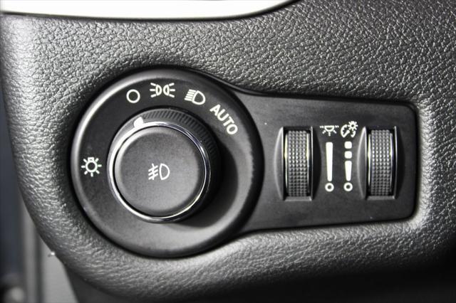 used 2018 Jeep Cherokee car, priced at $13,749
