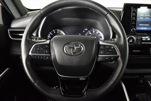 used 2021 Toyota Highlander car, priced at $35,843