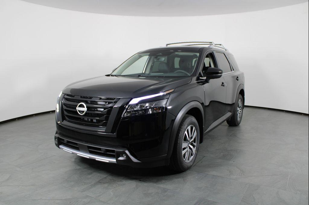 new 2025 Nissan Pathfinder car, priced at $35,840