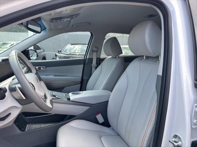 used 2021 Hyundai NEXO car, priced at $9,998