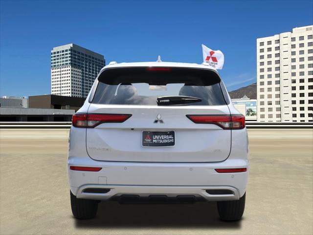 new 2024 Mitsubishi Outlander car, priced at $32,130