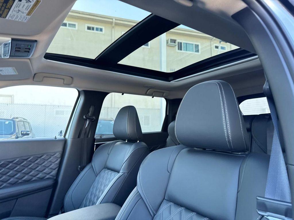 new 2025 Mitsubishi Outlander PHEV car, priced at $39,670