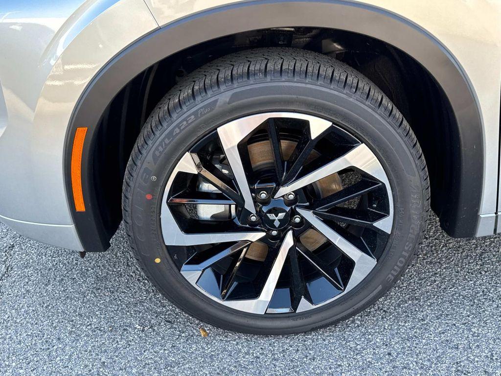 new 2025 Mitsubishi Outlander PHEV car, priced at $39,670
