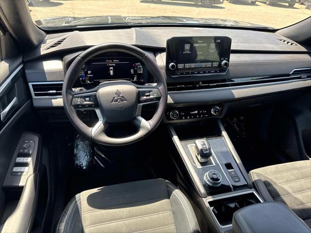 used 2023 Mitsubishi Outlander car, priced at $21,995