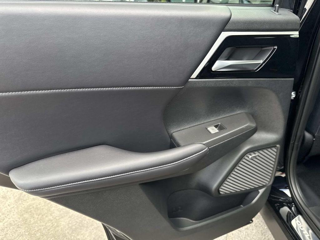 new 2025 Mitsubishi Outlander car, priced at $28,930