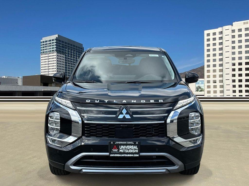 new 2025 Mitsubishi Outlander car, priced at $29,180