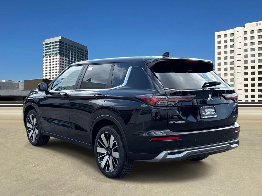 new 2025 Mitsubishi Outlander car, priced at $29,180