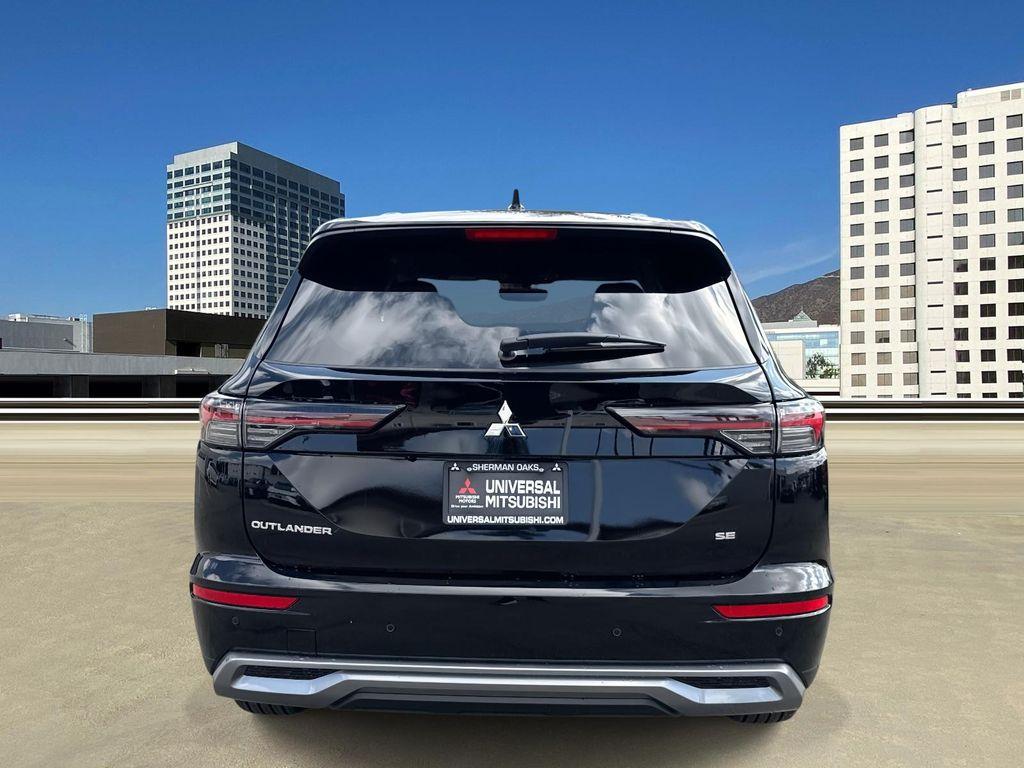 new 2025 Mitsubishi Outlander car, priced at $28,930