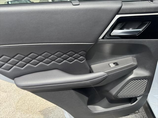 new 2025 Mitsubishi Outlander PHEV car, priced at $51,750