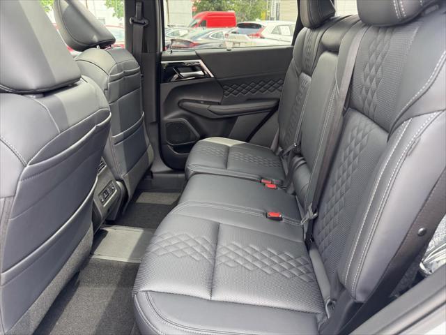 new 2025 Mitsubishi Outlander PHEV car, priced at $51,750