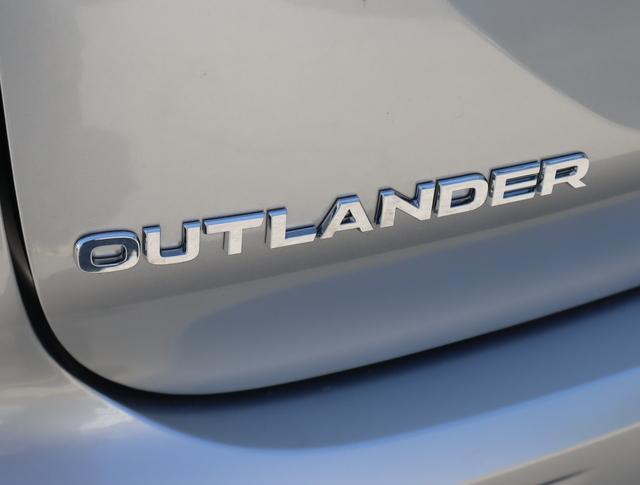 new 2024 Mitsubishi Outlander car, priced at $28,480
