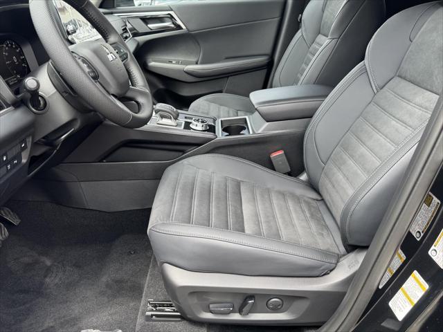 new 2025 Mitsubishi Outlander PHEV car, priced at $45,515