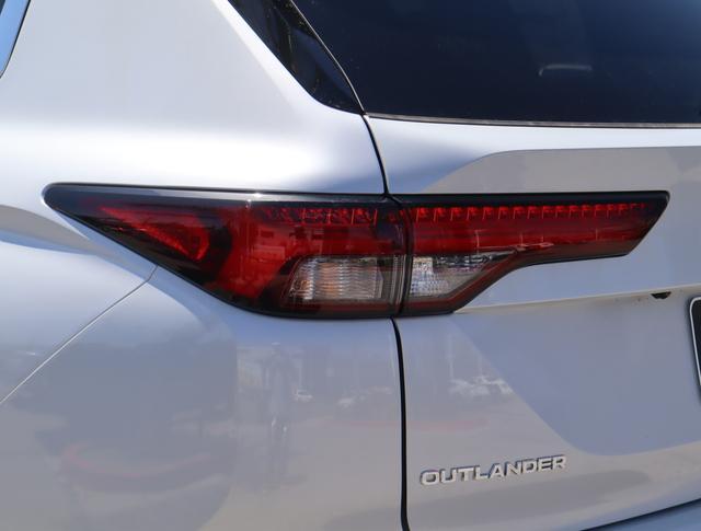 new 2024 Mitsubishi Outlander PHEV car, priced at $37,555