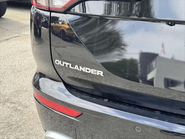 new 2025 Mitsubishi Outlander PHEV car, priced at $48,230