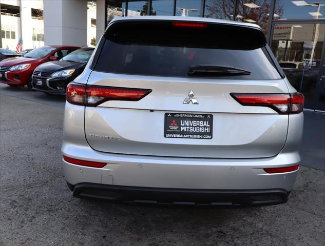 new 2024 Mitsubishi Outlander car, priced at $25,800