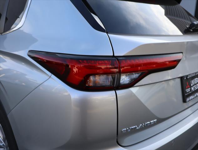 new 2024 Mitsubishi Outlander car, priced at $25,800