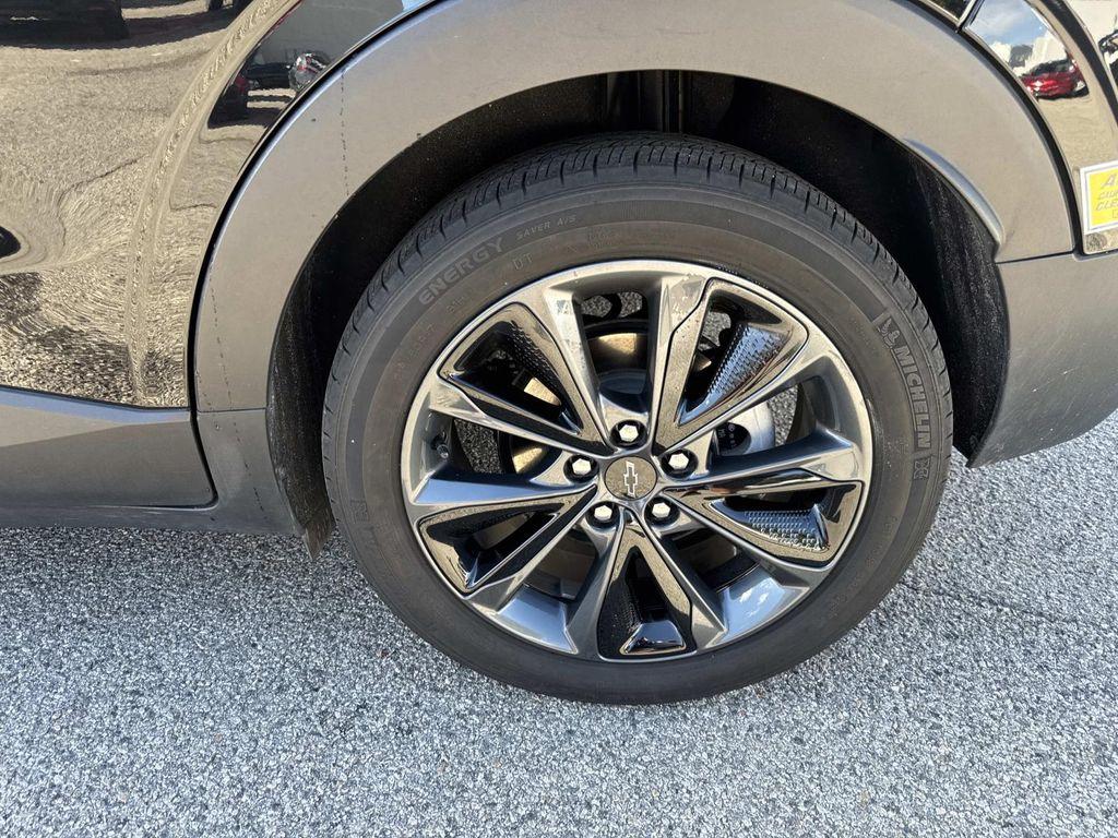 used 2022 Chevrolet Bolt EUV car, priced at $17,495