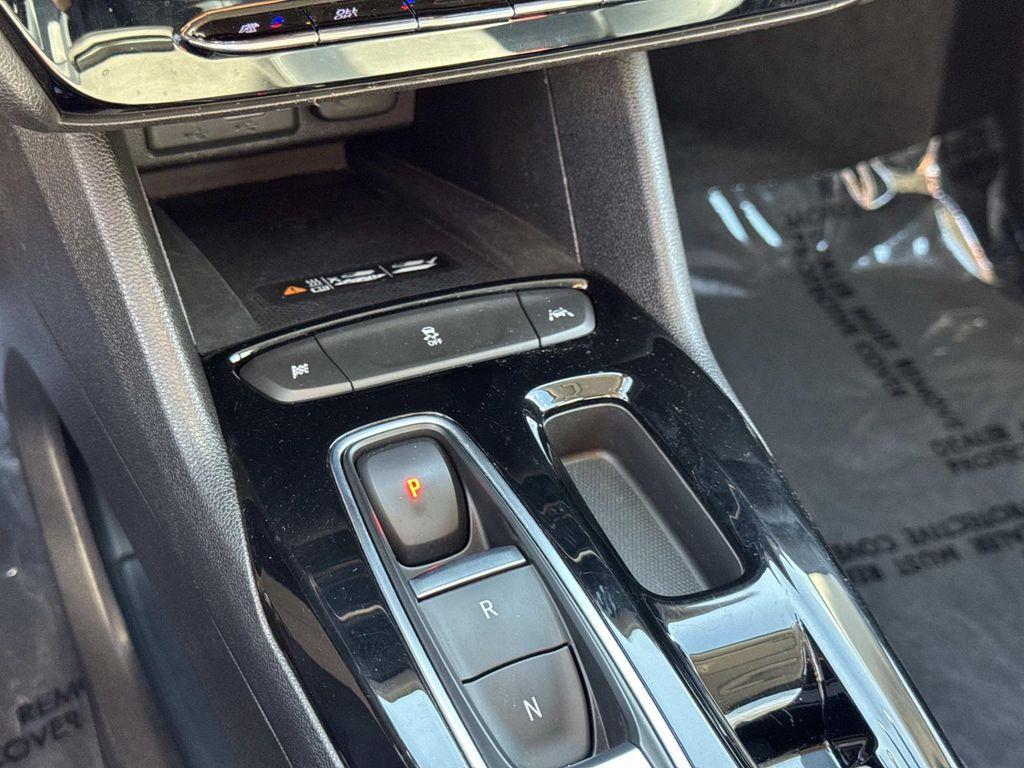 used 2022 Chevrolet Bolt EUV car, priced at $17,495