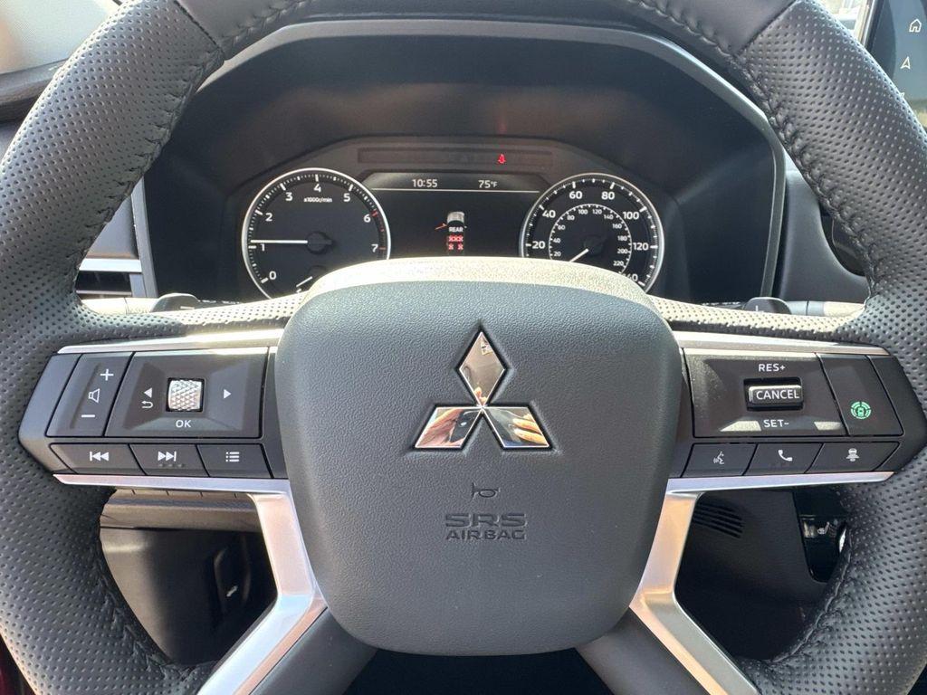 new 2025 Mitsubishi Outlander car, priced at $29,590