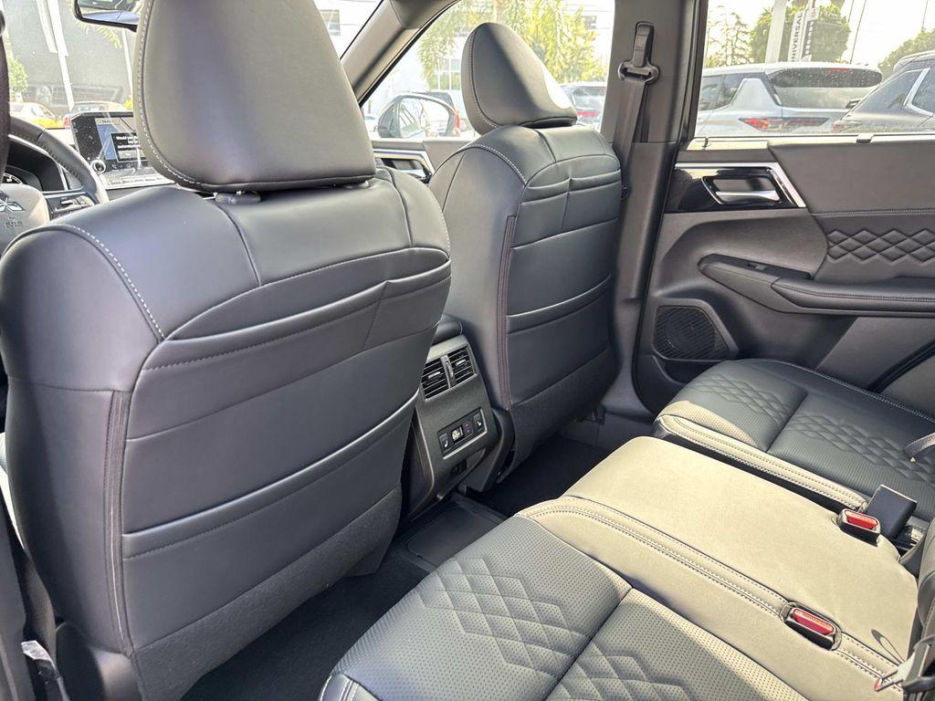 new 2025 Mitsubishi Outlander PHEV car, priced at $36,450