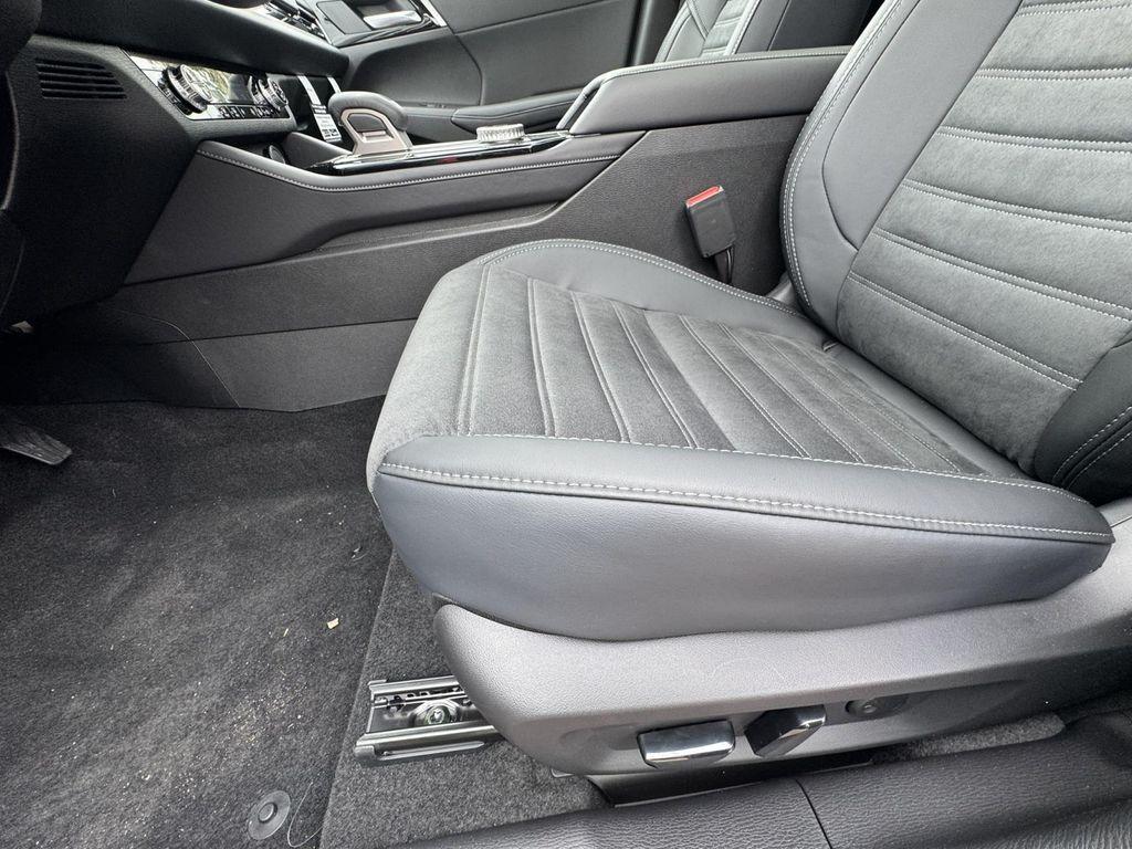 new 2025 Mitsubishi Outlander car, priced at $31,830