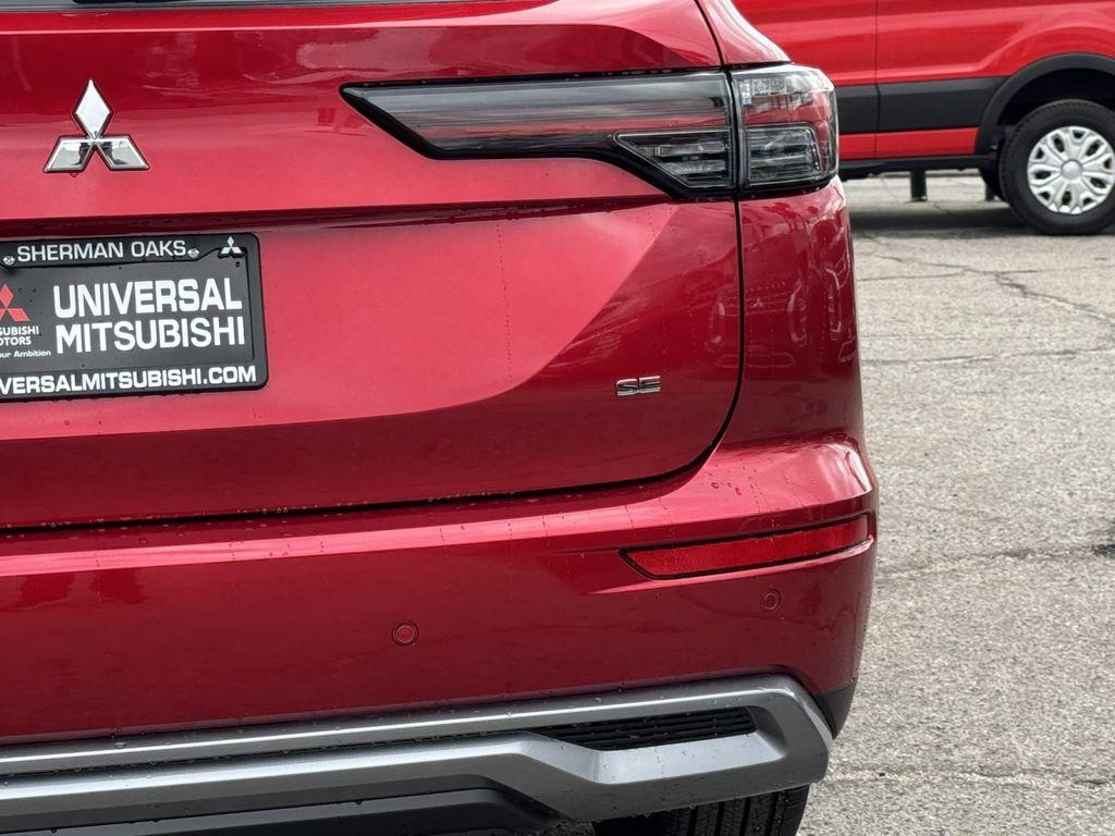 new 2025 Mitsubishi Outlander car, priced at $31,830