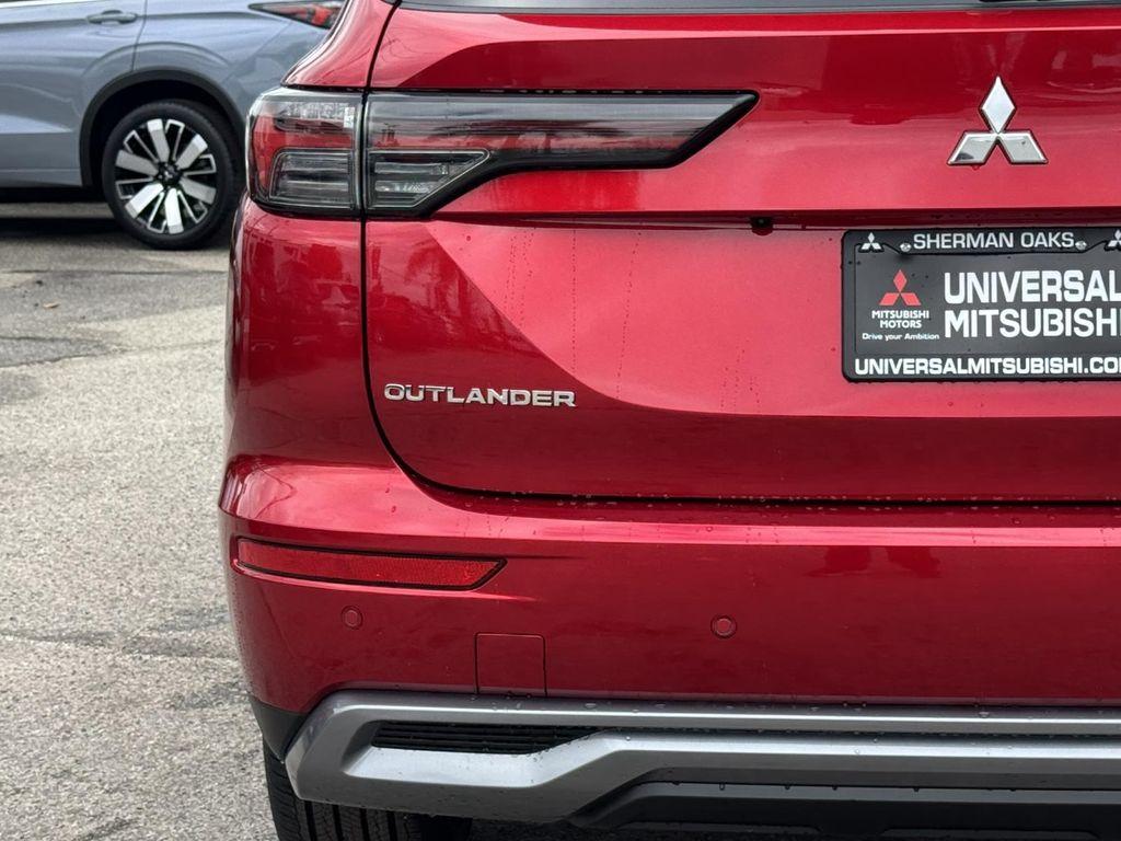 new 2025 Mitsubishi Outlander car, priced at $31,830