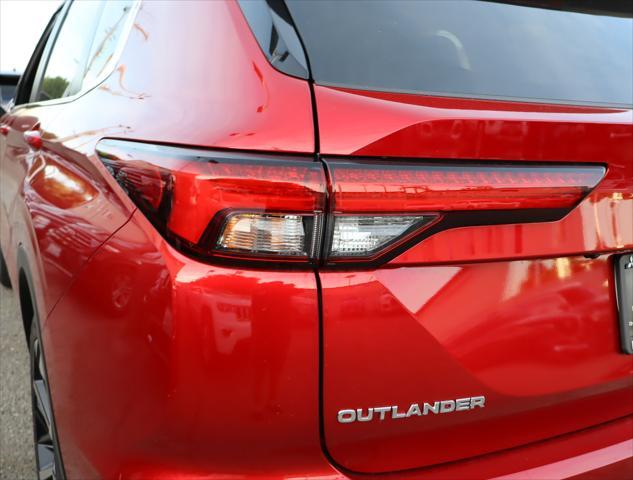 new 2024 Mitsubishi Outlander car, priced at $29,010