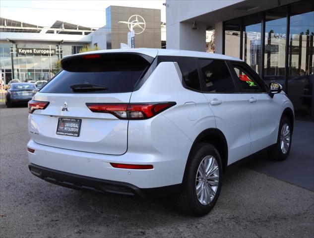 new 2024 Mitsubishi Outlander car, priced at $26,215