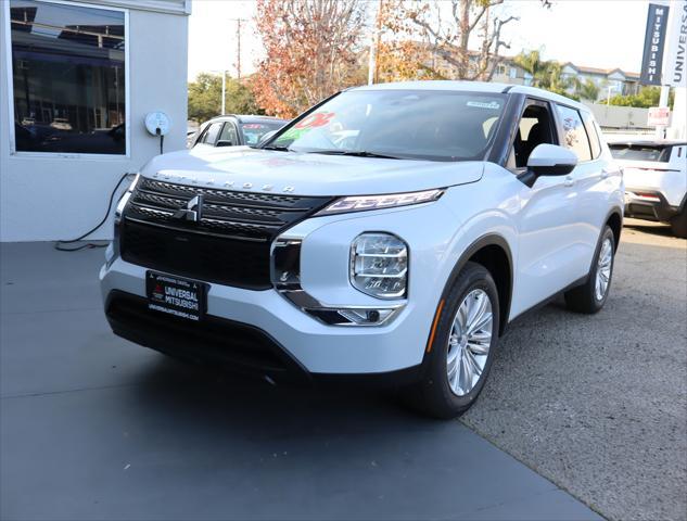 new 2024 Mitsubishi Outlander car, priced at $26,215