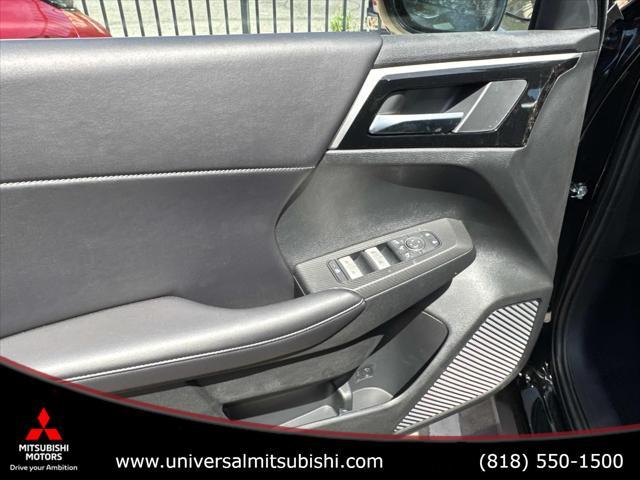 new 2025 Mitsubishi Outlander PHEV car, priced at $35,355