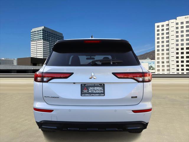 new 2024 Mitsubishi Outlander car, priced at $33,670