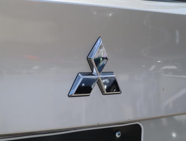 new 2024 Mitsubishi Outlander car, priced at $32,335