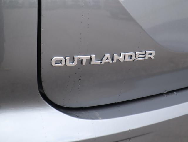 new 2024 Mitsubishi Outlander car, priced at $34,210