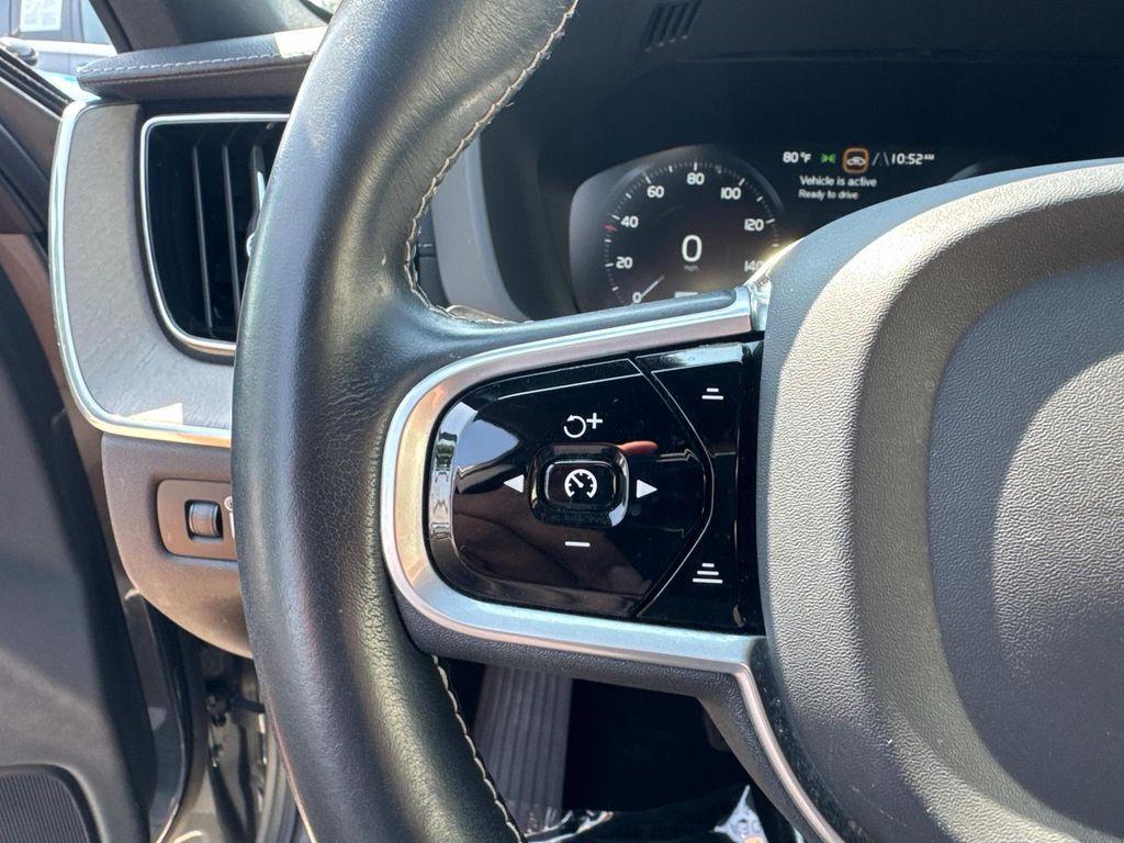 used 2020 Volvo XC60 Recharge Plug-In Hybrid car, priced at $32,889