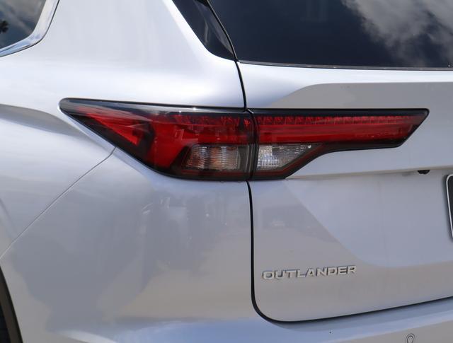 new 2024 Mitsubishi Outlander car, priced at $31,550